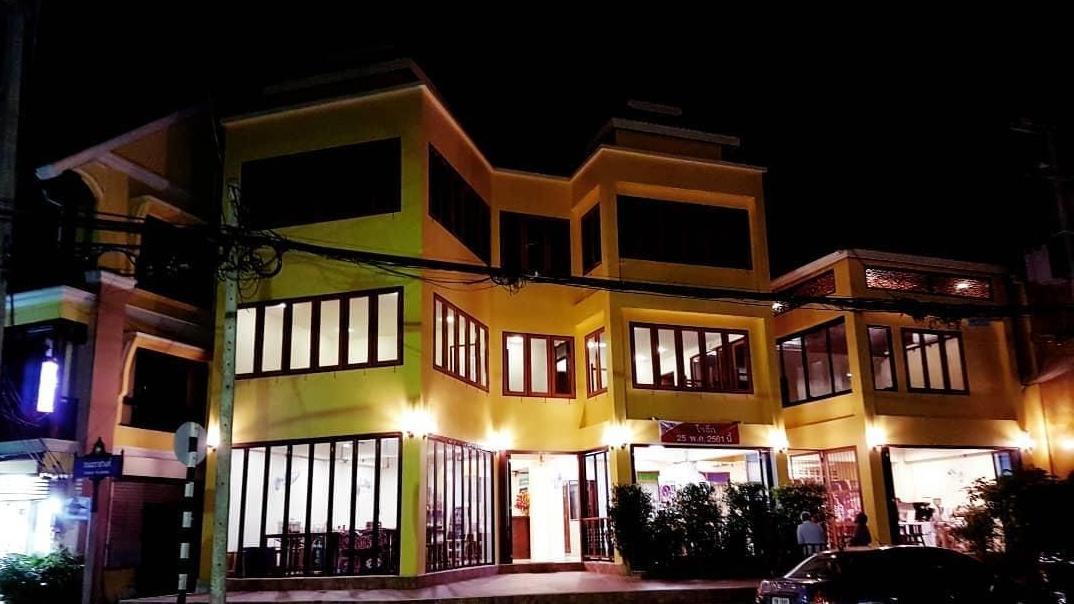 Hotel Ban Mae Boonthong Lampang Exterior foto