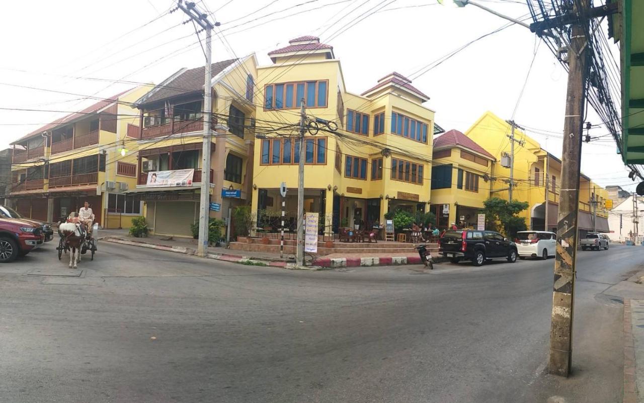 Hotel Ban Mae Boonthong Lampang Exterior foto