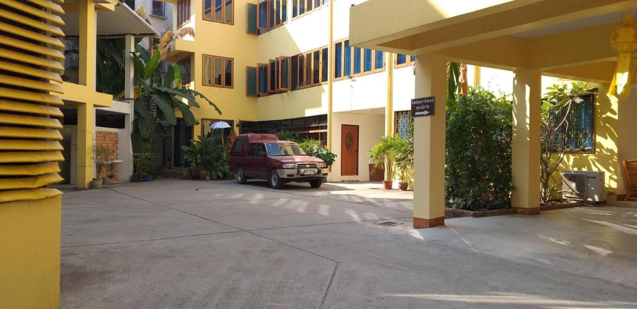 Hotel Ban Mae Boonthong Lampang Exterior foto