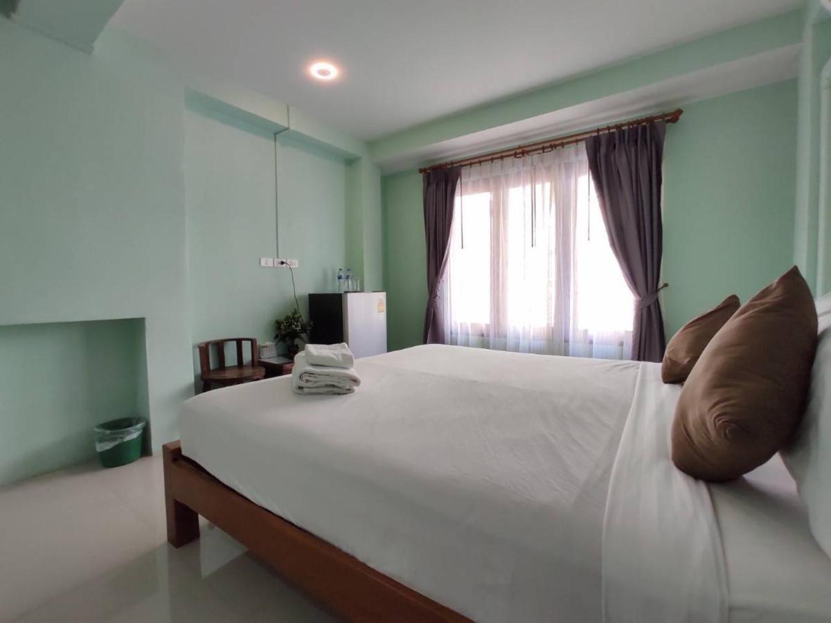 Hotel Ban Mae Boonthong Lampang Exterior foto